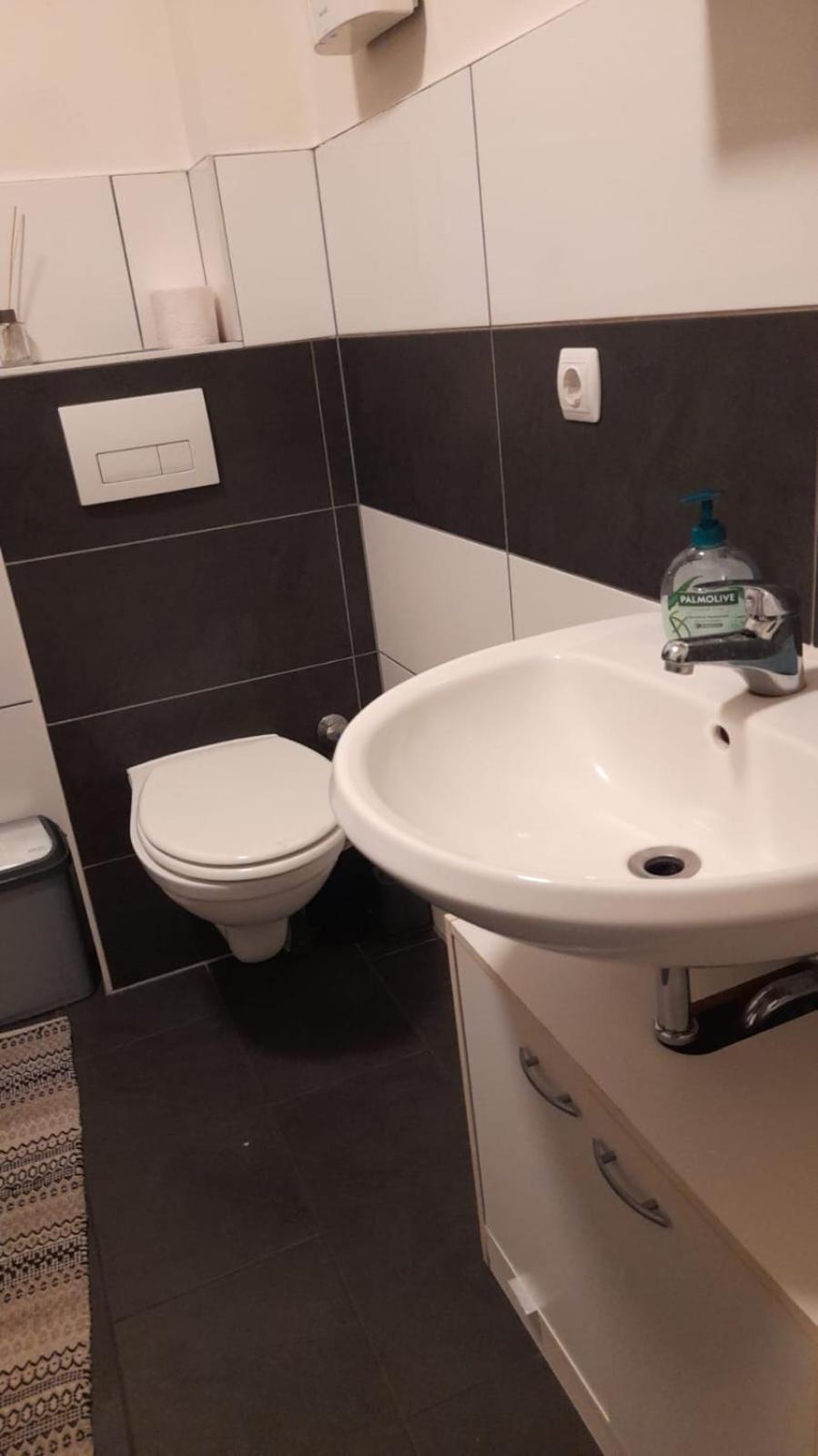 City-Apartment In Krefeld, Kueche, Naehe Duesseldorf Messe מראה חיצוני תמונה